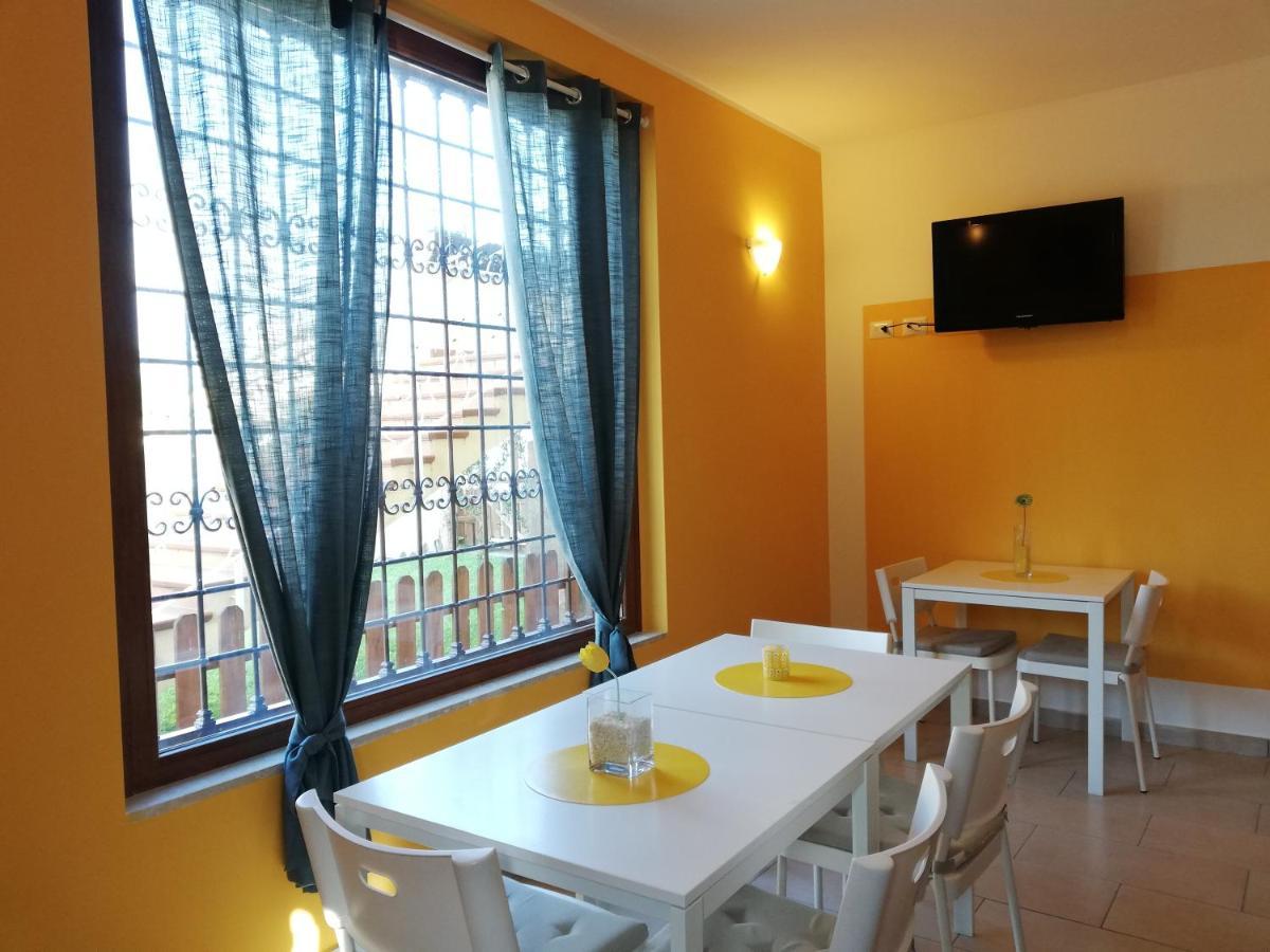 The Yellow House Fiumicino Exterior foto